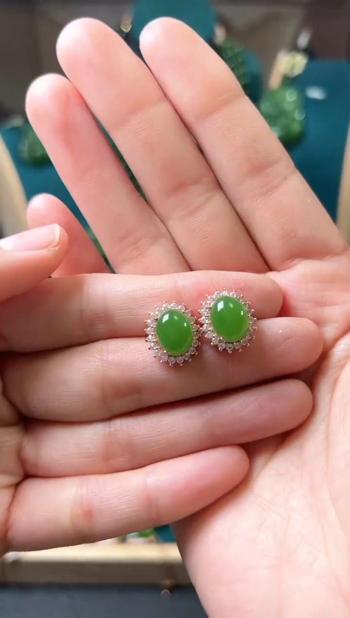 【闪购商品】和田玉（碧玉）耳钉银S925镶嵌碧玉