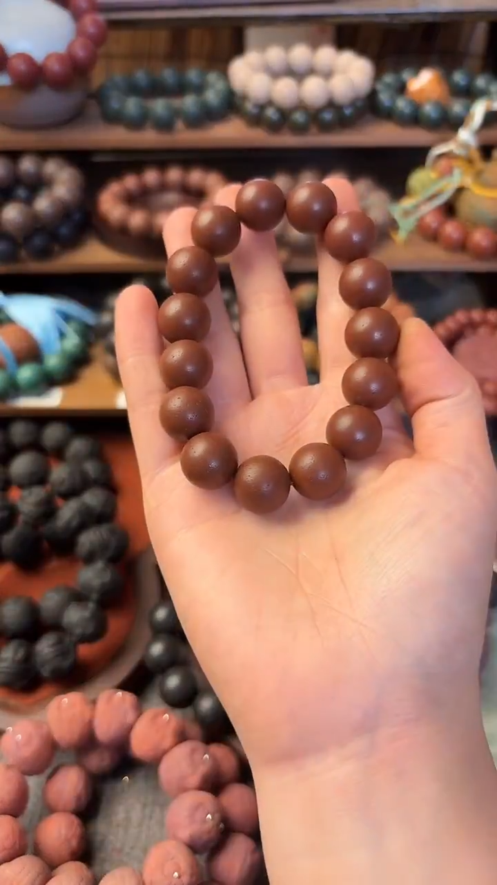 泥塑红麝香1.5尺寸微瑕款