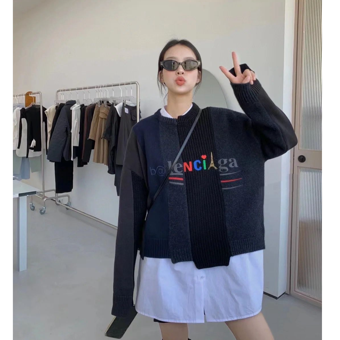 99新 Balenciaga/巴黎世家 双双臻选/vv01418/巴黎世家卫衣/M码