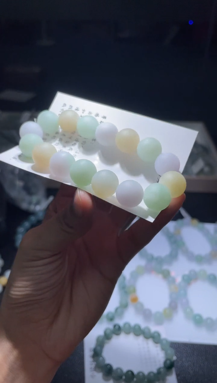 未镶嵌定制翡翠翡翠手串
