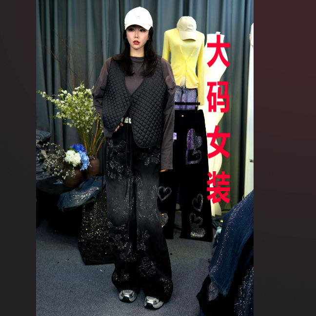 胖妹妹大码女装牛仔裤女高腰阔腿显瘦直筒时尚冬季复古宽松设计感