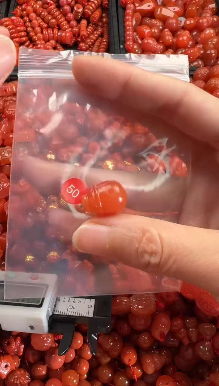 【闪购商品】南红玛瑙颈饰未镶嵌1