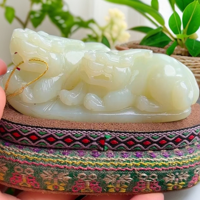 .. 《闪购商品》907精品和田玉貔貅摆件