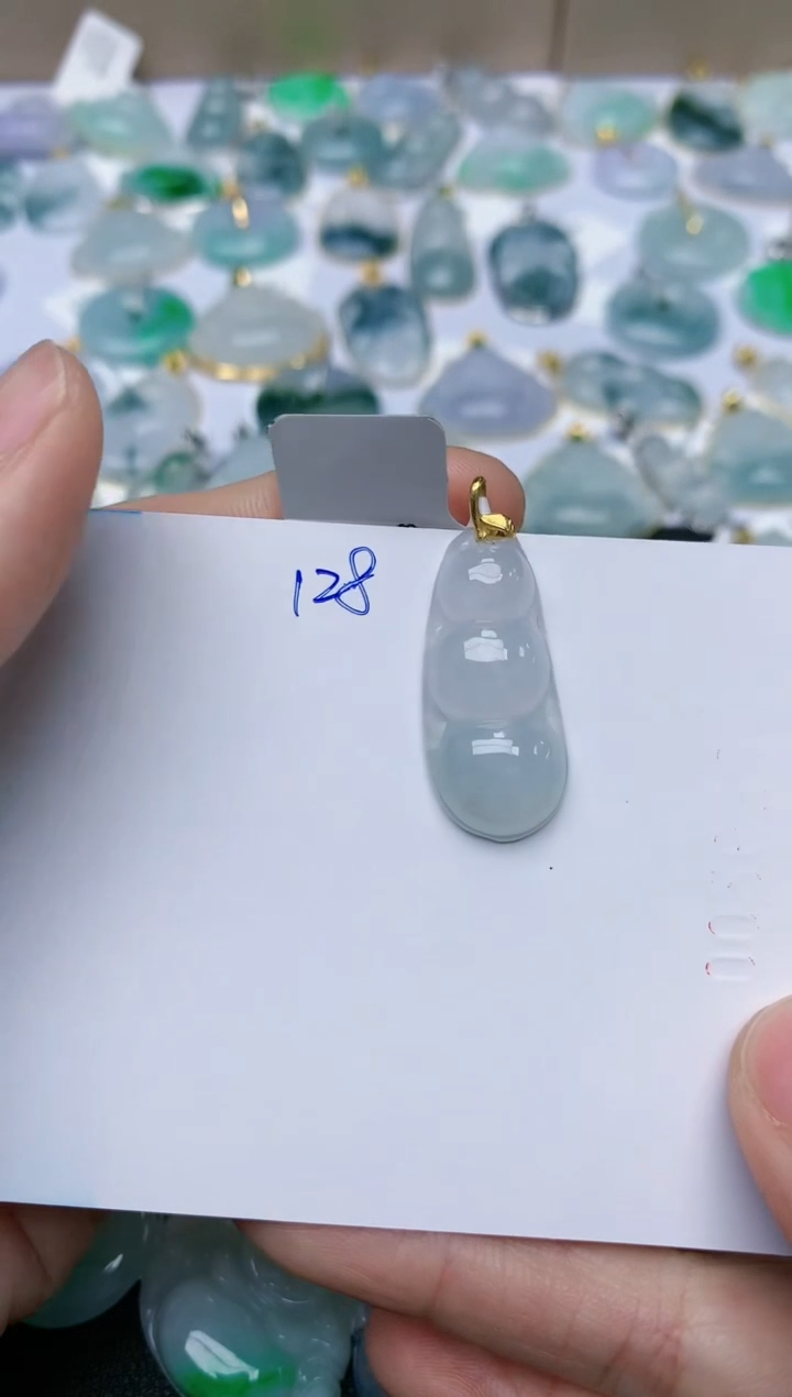 【闪购商品】翡翠颈饰18K金镶嵌天然翡翠A货    128