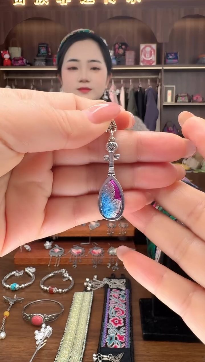 刺绣扶光苗绣传承4