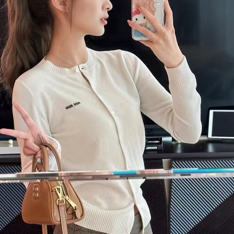 99新 MIU MIU/缪缪 42码 白色拼黑色字母 长袖 针织 开衫 