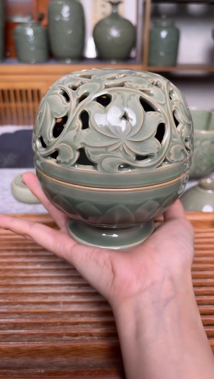 【闪购商品】其他仰山 纯手工秘色镂空香薰炉 西番莲纹