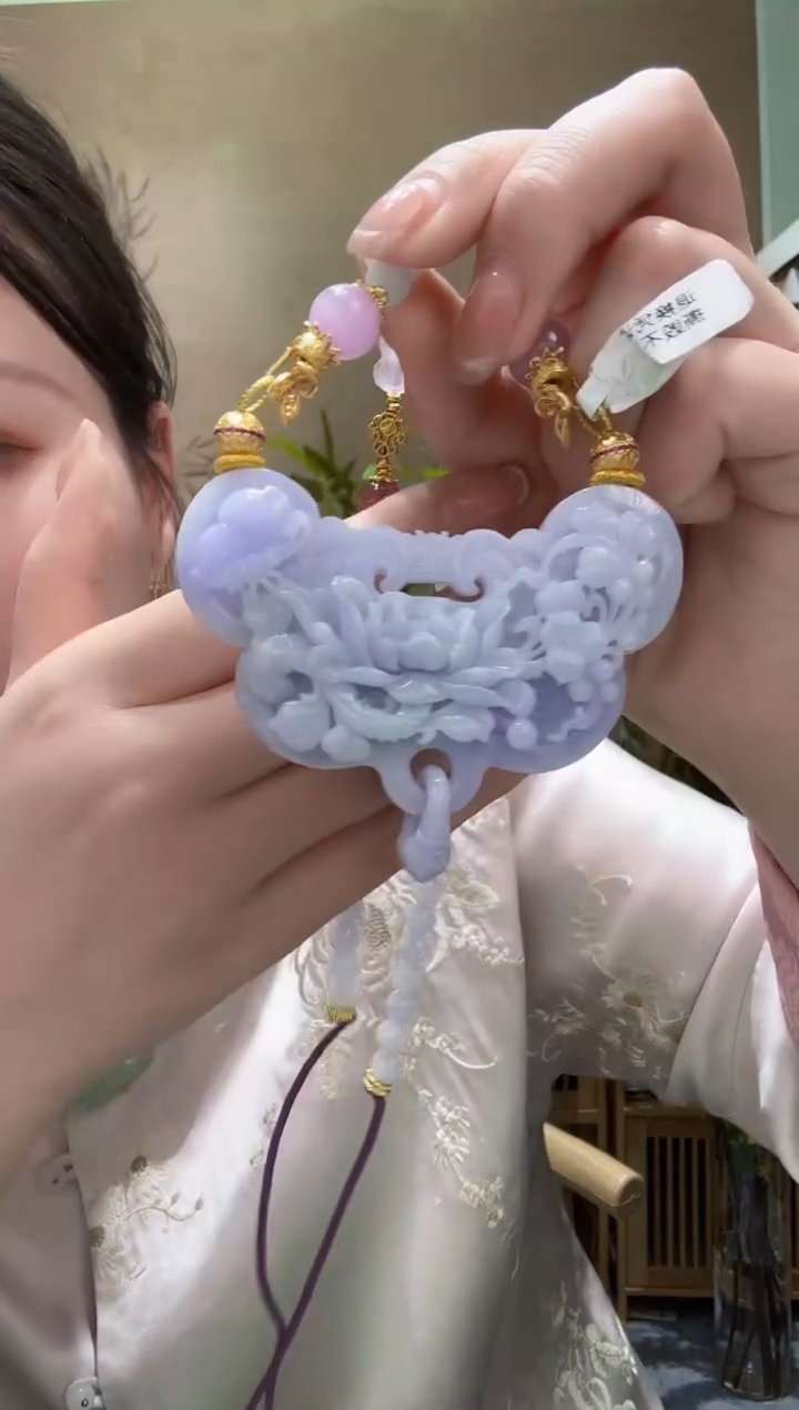 【闪购商品】翡翠未镶嵌颈饰吊坠