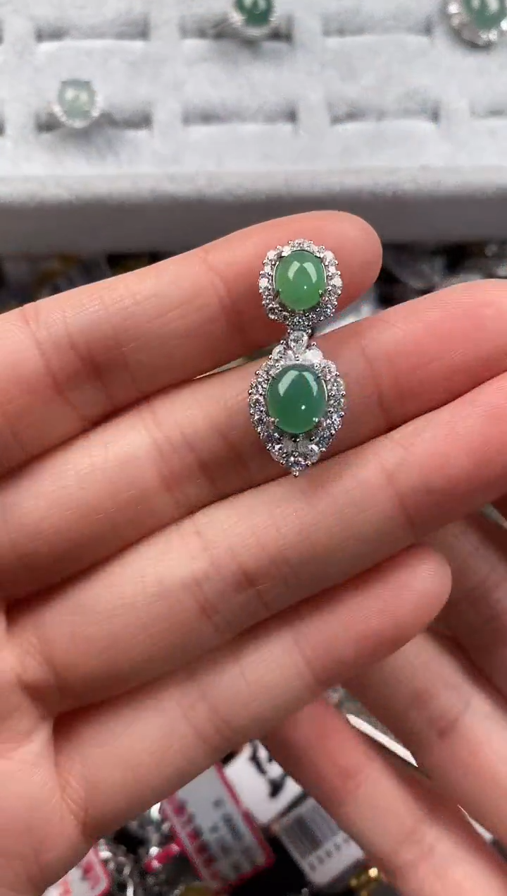 银S925镶嵌戒指翡翠777           81