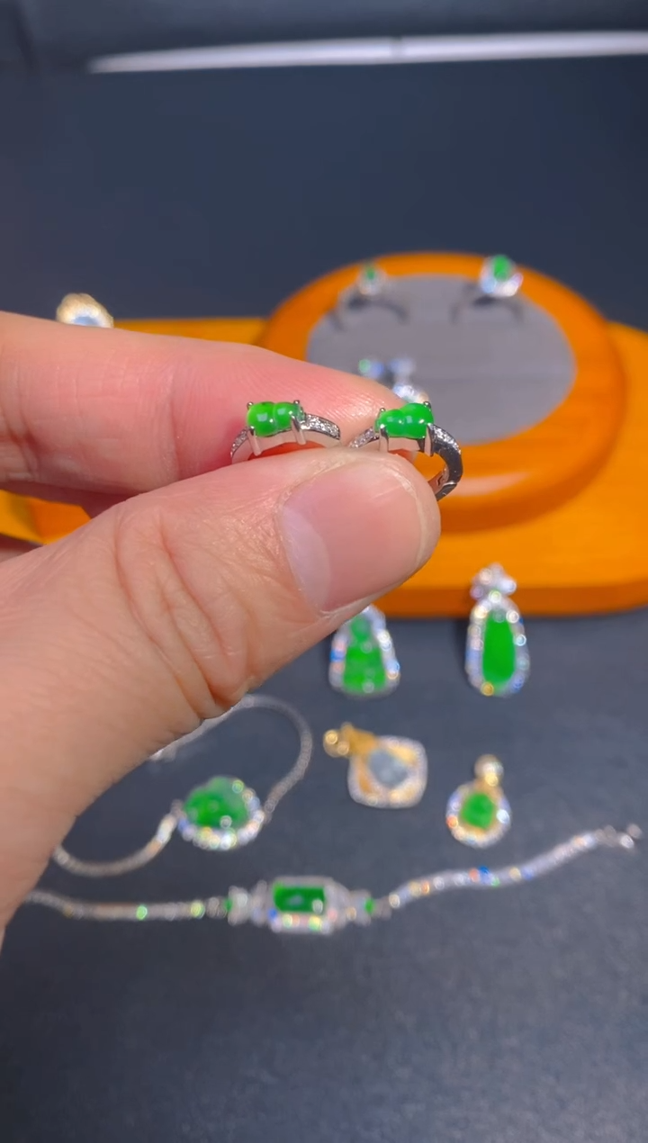 【闪购商品】翡翠耳饰未镶嵌翡翠