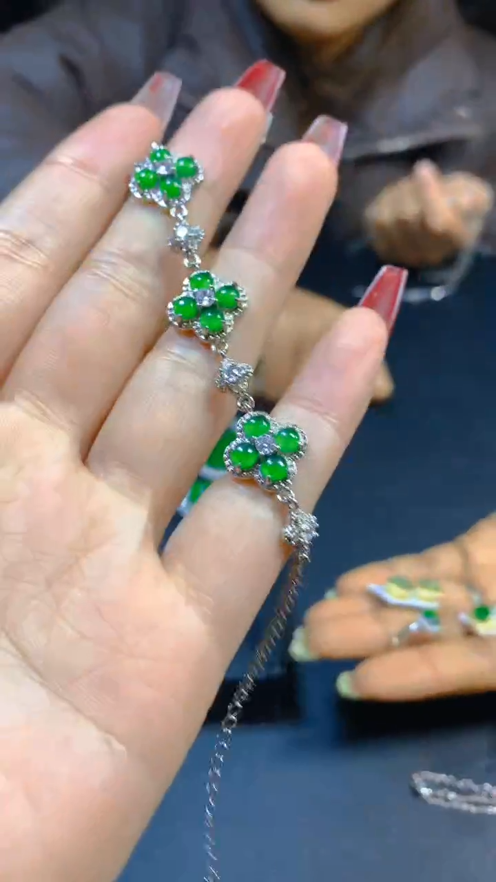 【闪购商品】翡翠手链未镶嵌0615631067多样性发一