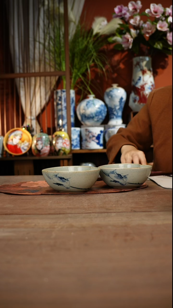 当代高温釉下彩手绘陶瓷餐具