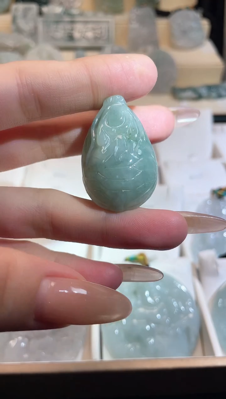 颈饰未镶嵌翡翠11/29/092