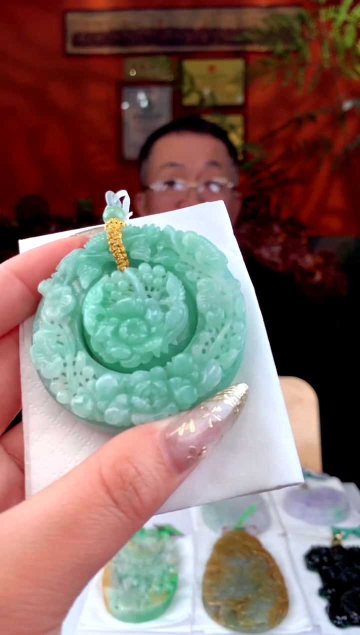 【闪购商品】定制翡翠未镶嵌天然A货翡翠（拍一发一）