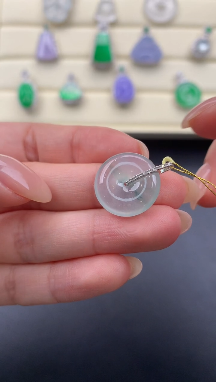 【闪购商品】翡翠颈饰18K金镶嵌Q729       