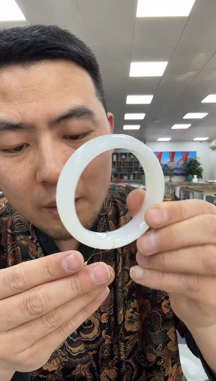 【闪购商品】和田玉手镯未镶嵌60.5  野牛沟724