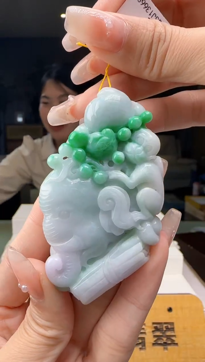 【闪购商品】翡翠吊坠(不含链)未镶嵌MM@@960Q3J13668