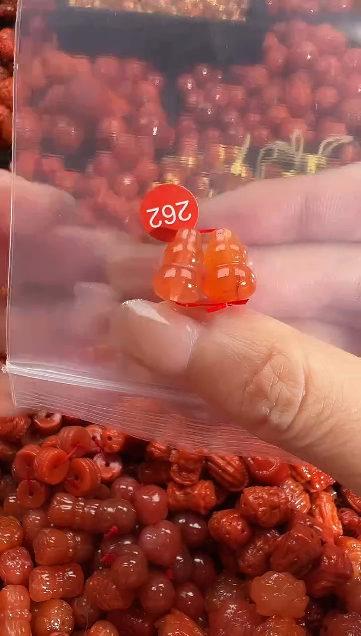 颈饰未镶嵌南红玛瑙1