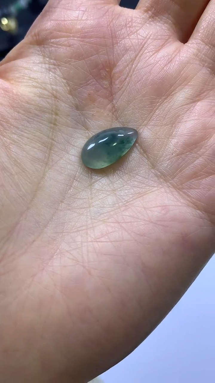 颈饰未镶嵌翡翠(****鱼小水滴