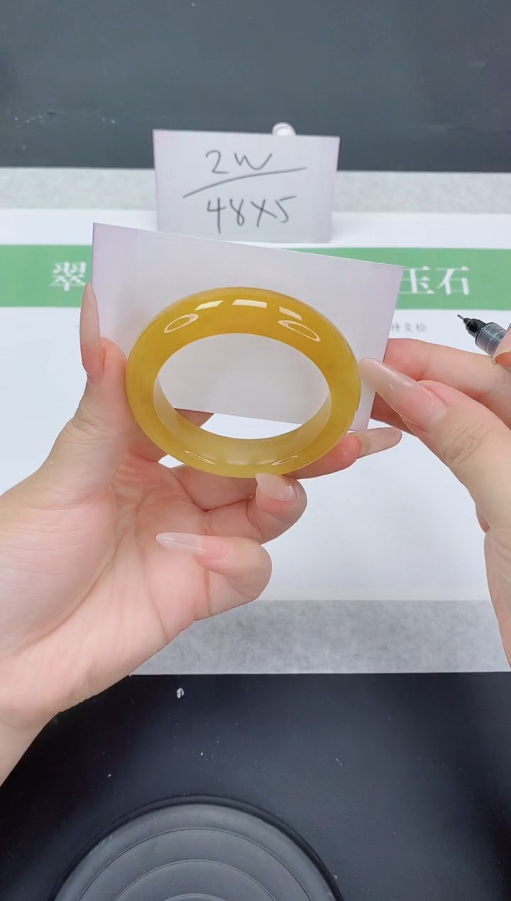 石英质玉手镯未镶嵌L302-52+