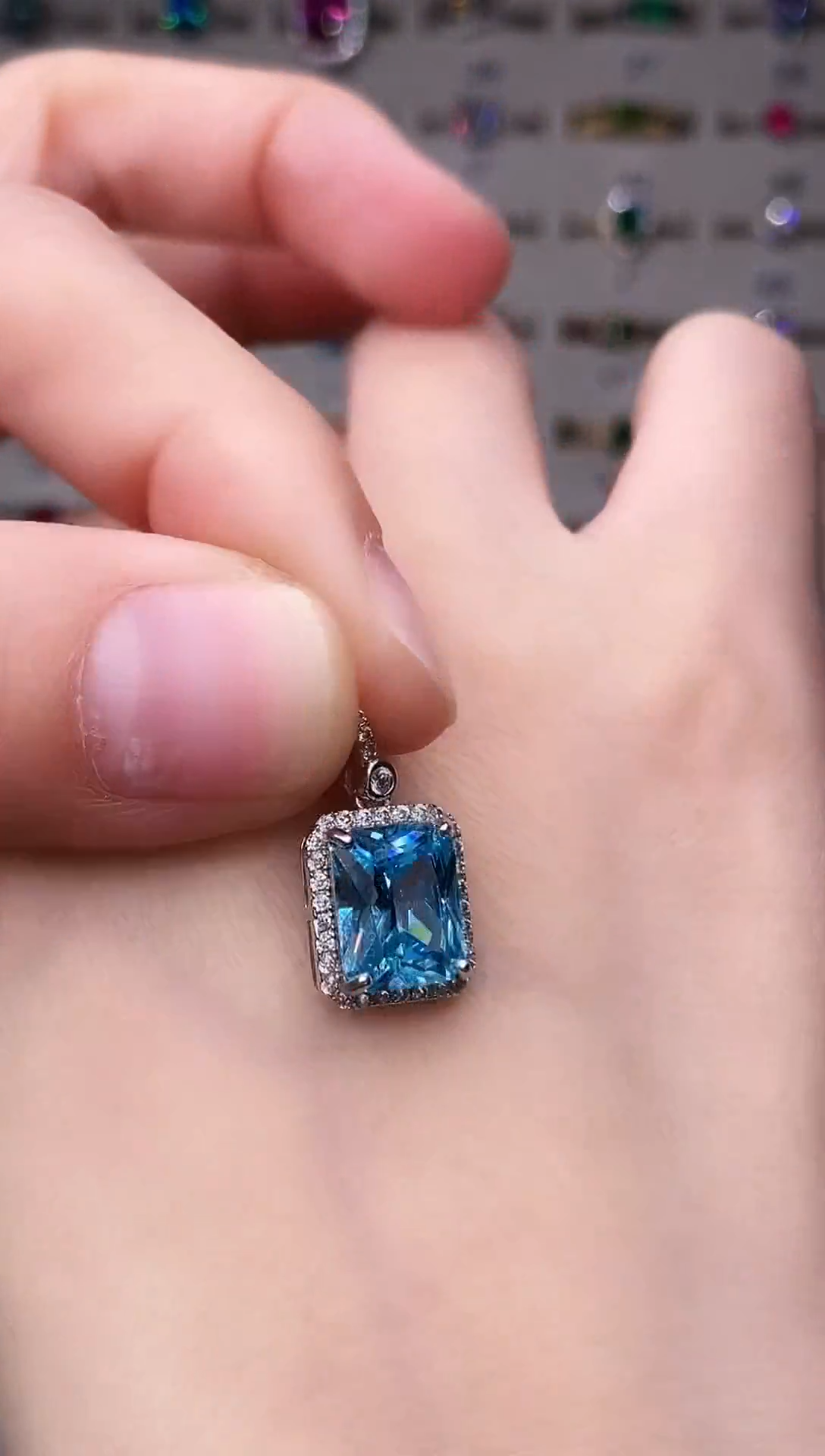 5克拉海蓝宝石（处理）欧美风戒指