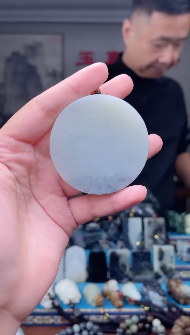 未镶嵌和田玉挂件1