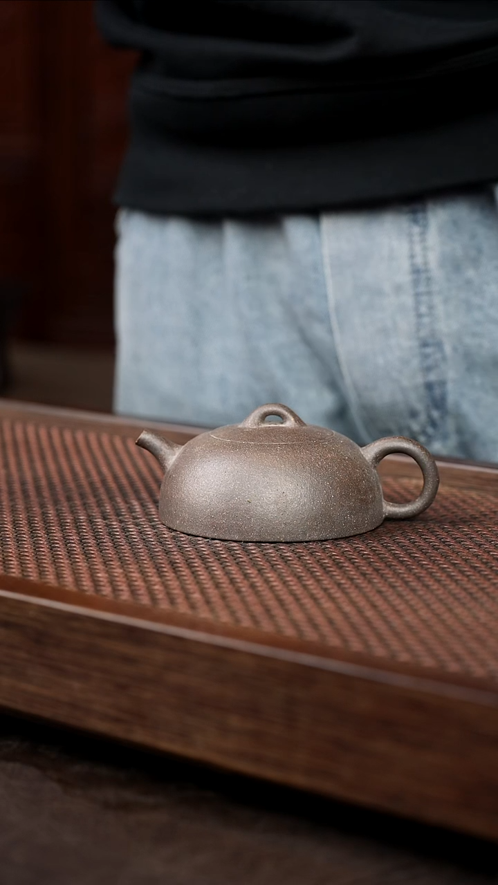 茶壶紫砂岩中泥半月