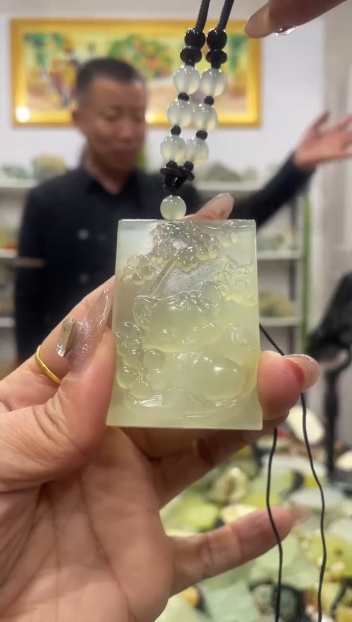 【闪购商品】岫玉吊坠未镶嵌           