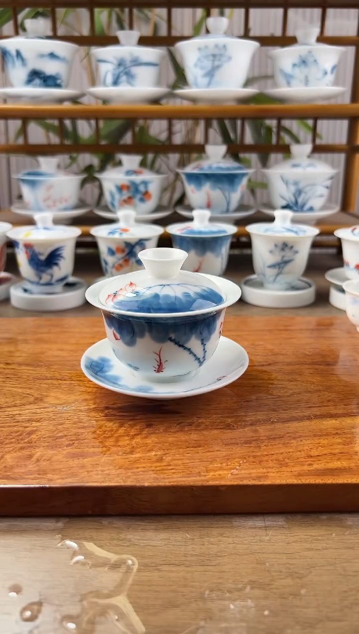 微瑕线条莲130ml三才盖碗