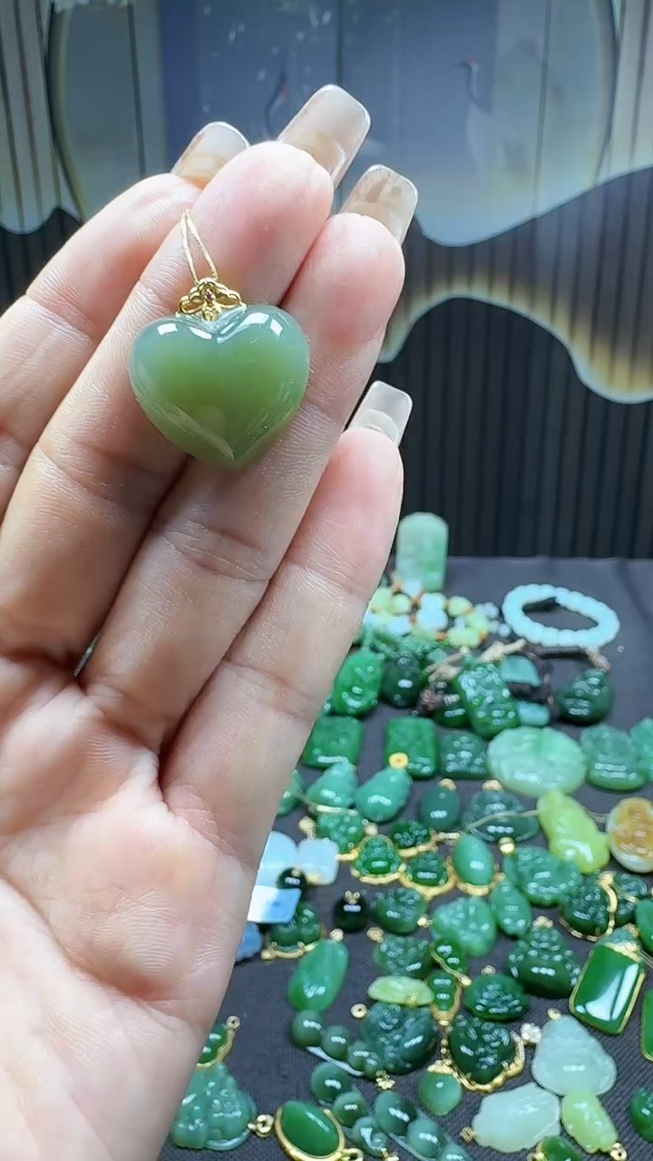 和田玉18K金镶嵌吊坠(不含链)1