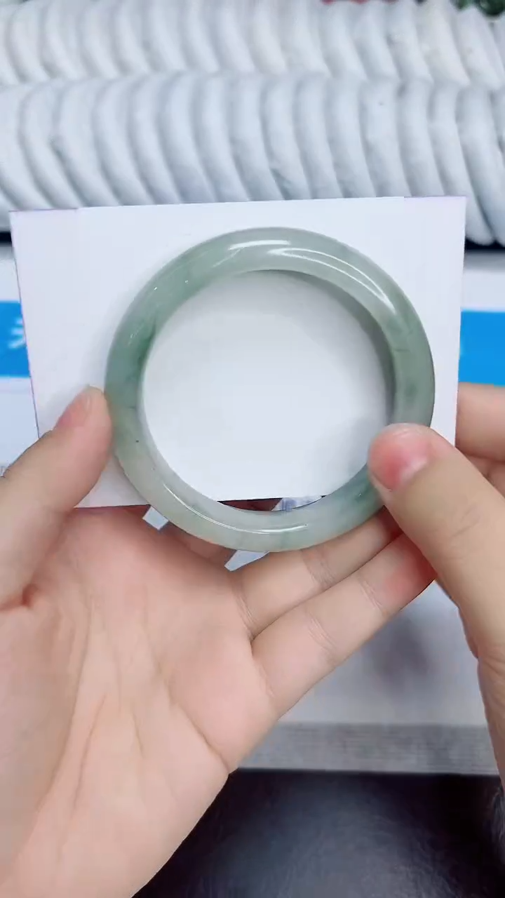 未镶嵌手镯石英质玉21/58.3