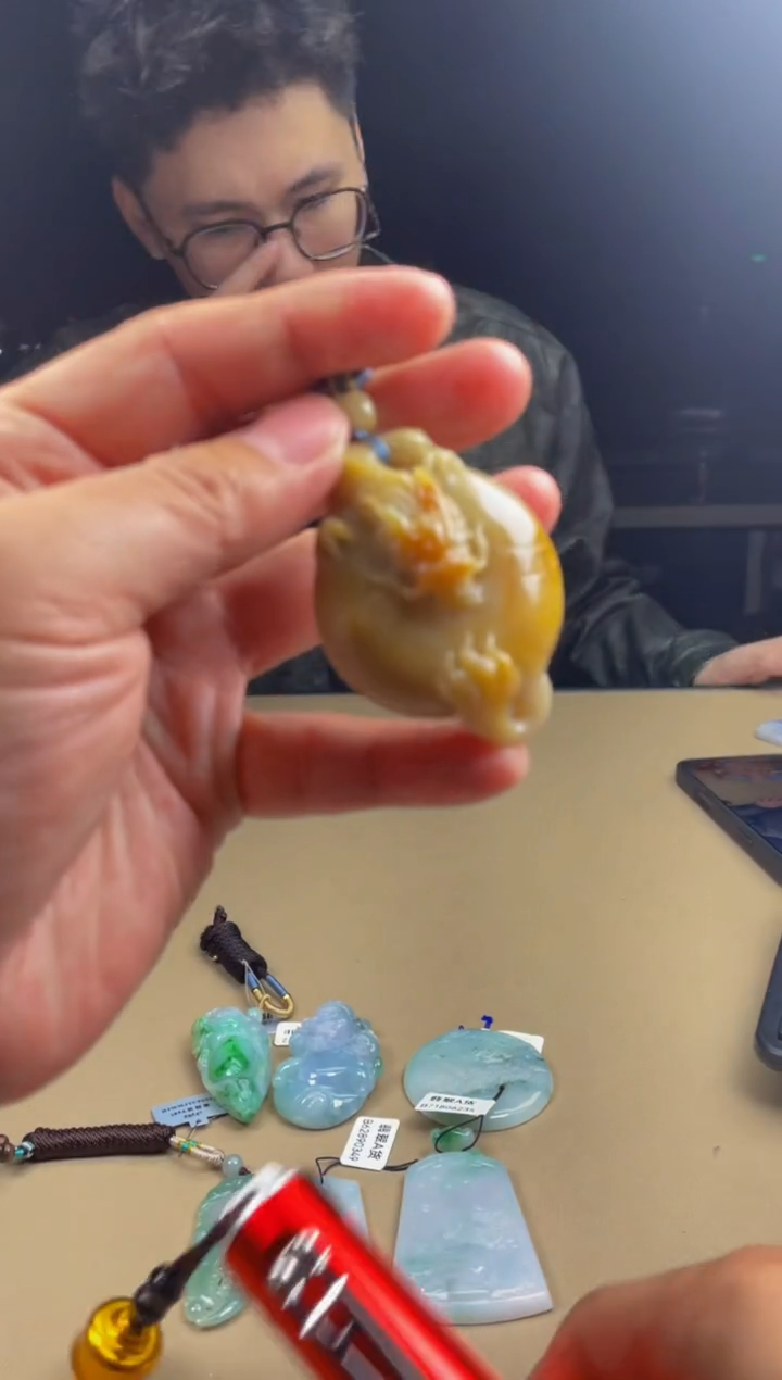 【闪购商品】定制翡翠未镶嵌           1882