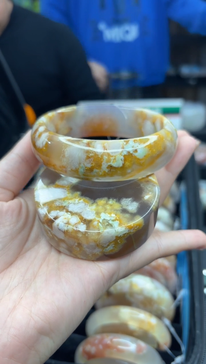 【闪购商品】石英质玉手镯未镶嵌165（65圈赠送镯心）