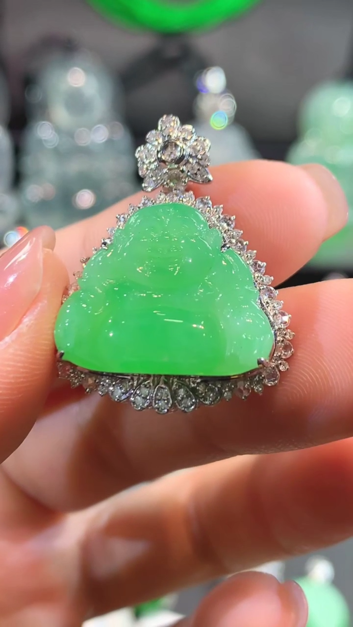 【闪购商品】翡翠吊坠(不含链)18K金镶嵌吊坠