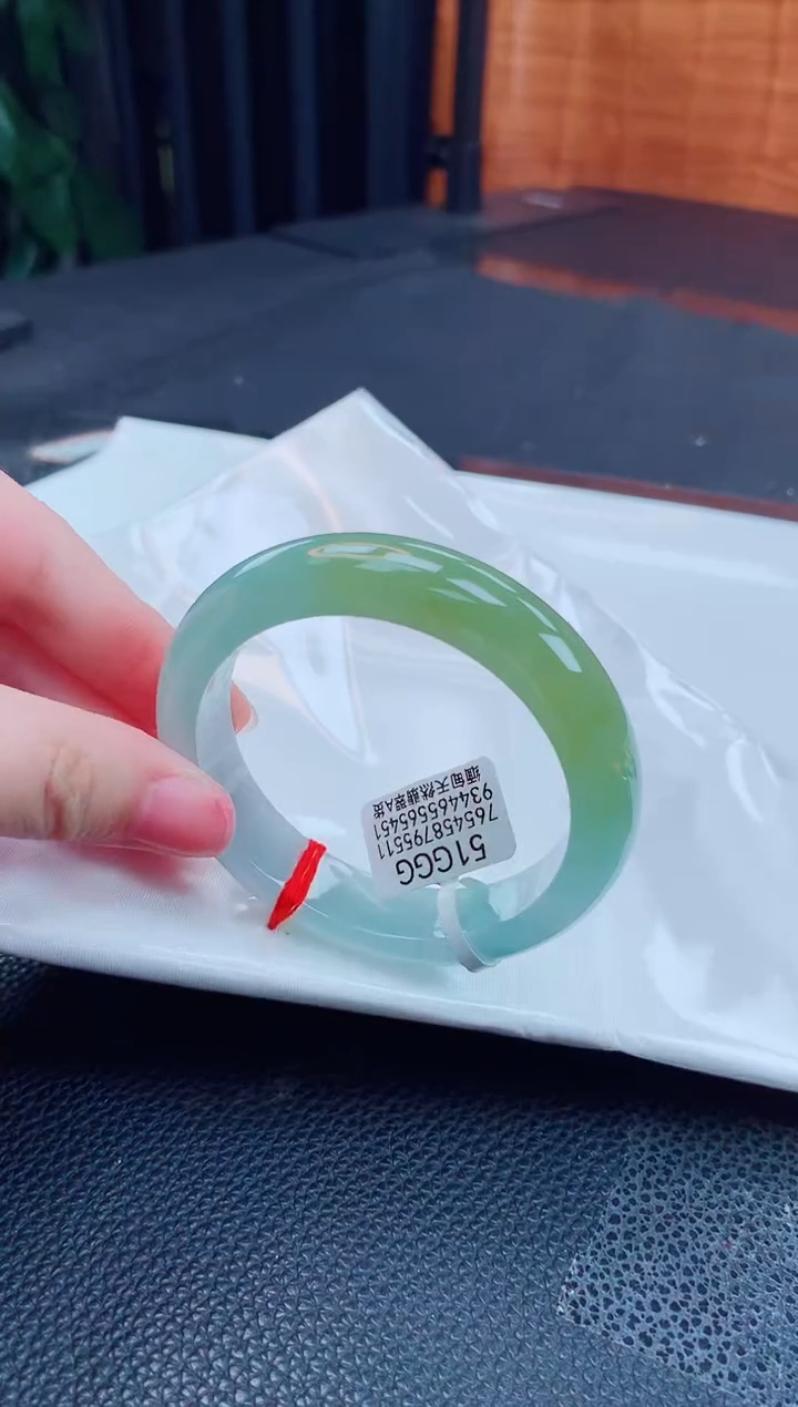 【闪购商品】翡翠手镯未镶嵌缅甸天然翡翠A货手镯