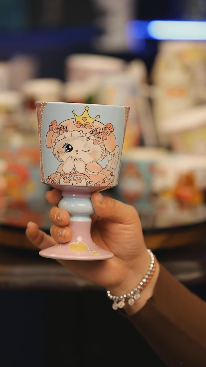 【闪购商品】摆件景德镇釉下彩绘设计师款式陶瓷