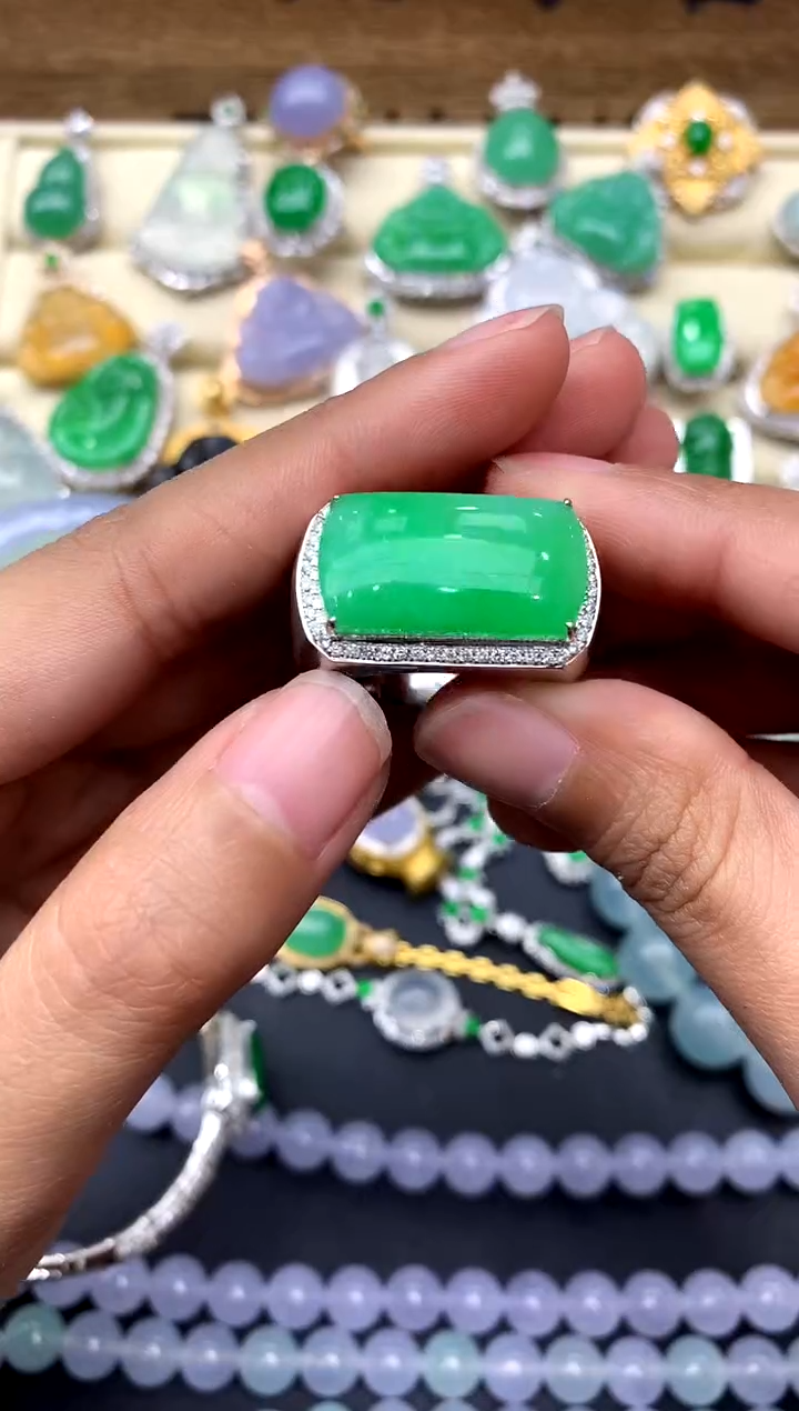 【闪购商品】翡翠戒指18K金镶嵌349-中国好珍宝