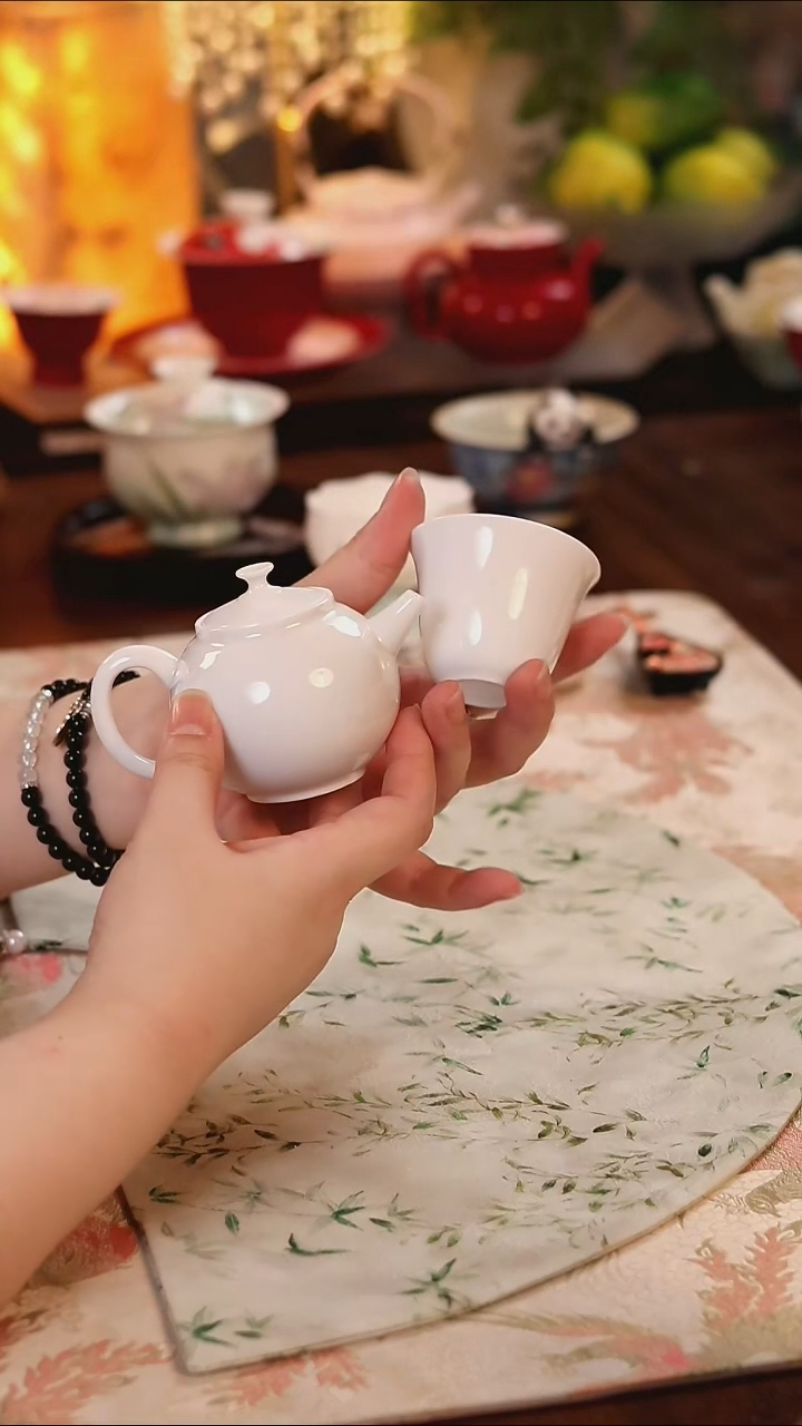 茶壶+杯 哈哈哈哈哈