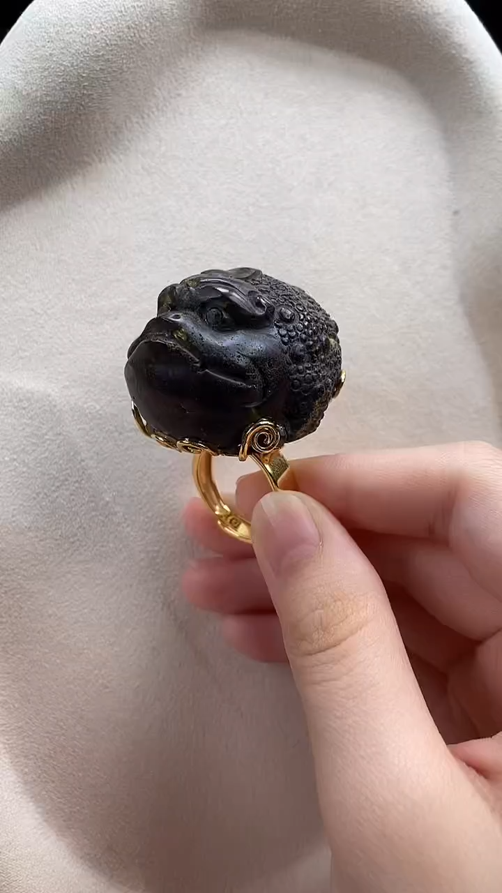 未镶嵌琥珀戒指戒指