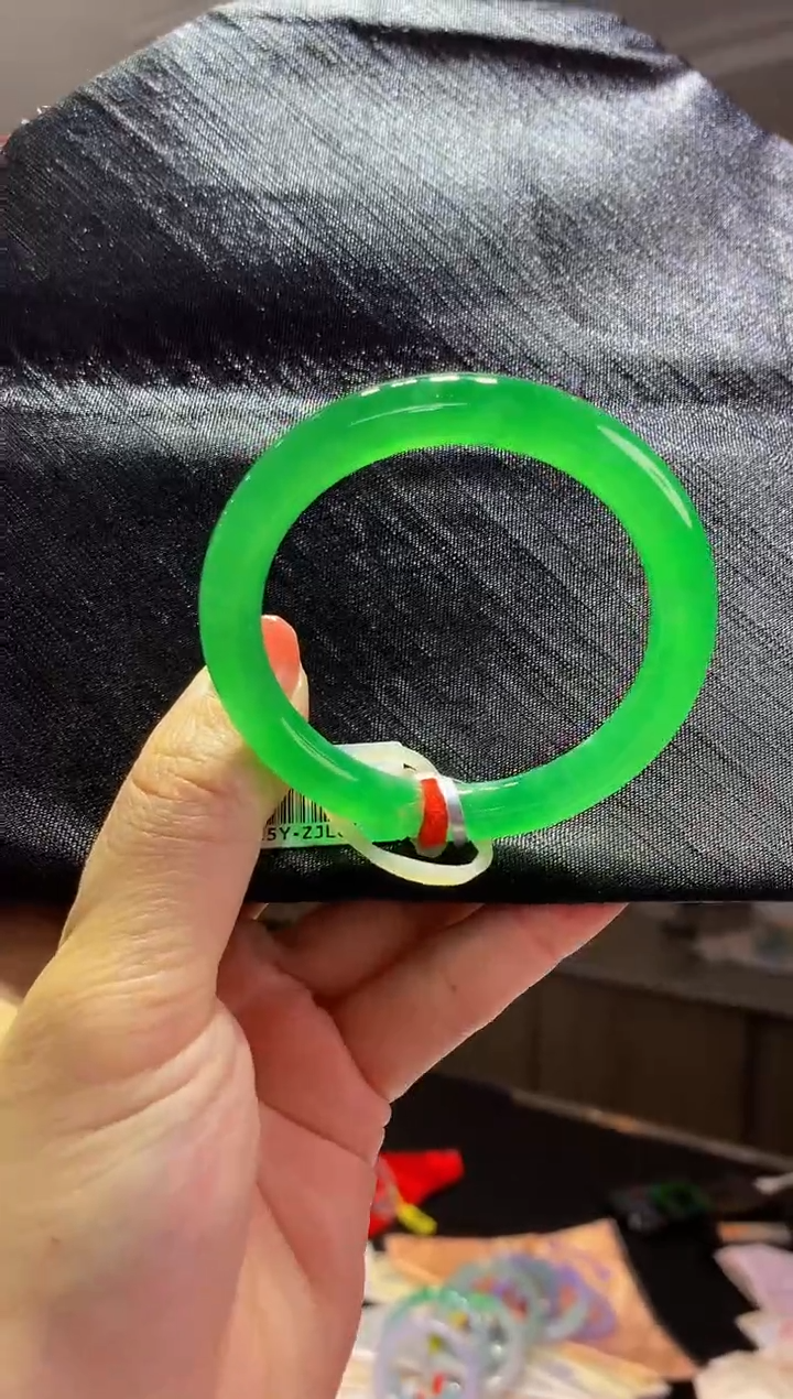 未镶嵌手镯翡翠-Q150 圈口 48.1全款250万 定金2万