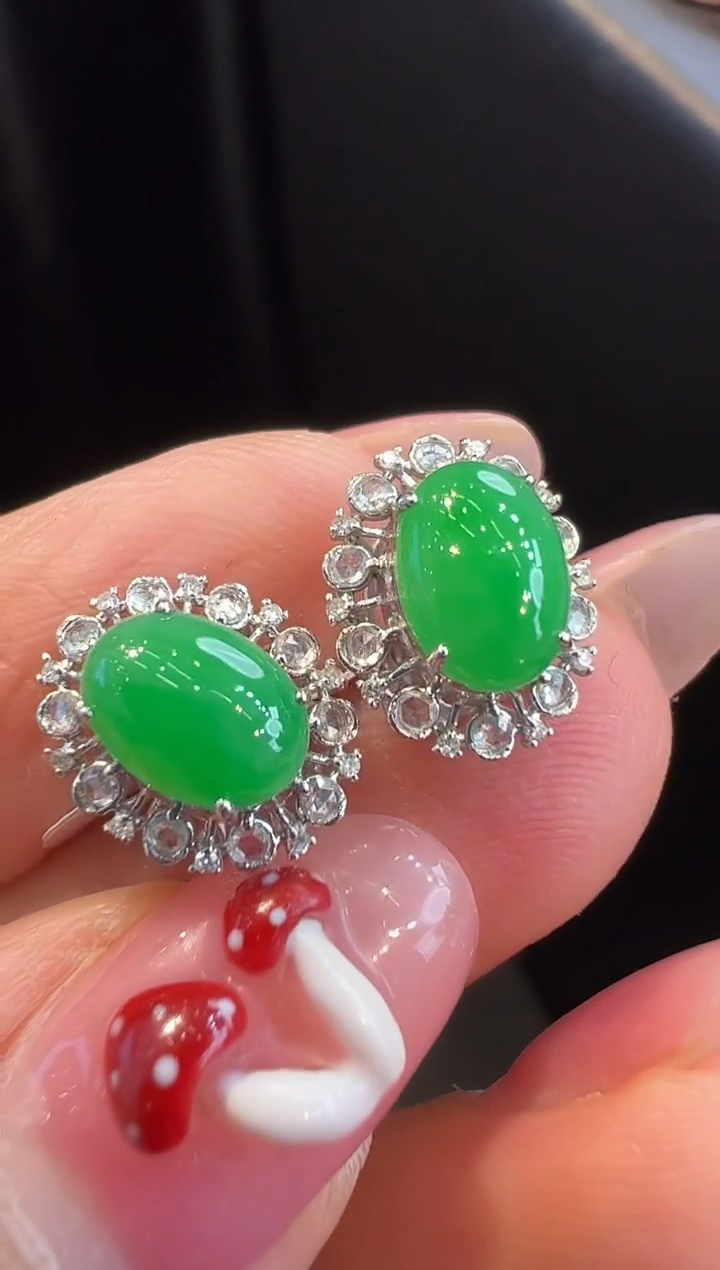 18K金镶嵌翡翠耳饰耳饰