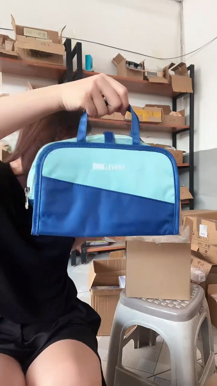 蚕丝K07小露珠化妆包包容量超级大