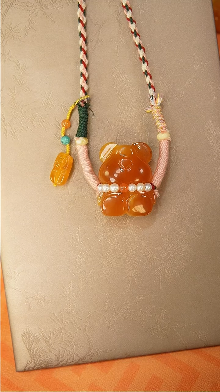 【闪购商品】琥珀颈饰未镶嵌颈饰