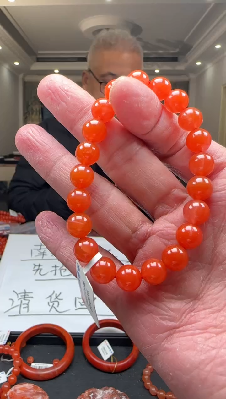 【闪购商品】南红玛瑙9mm保山手串圆珠未镶嵌多样性发一件