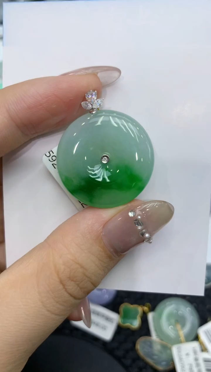 【闪购商品】翡翠颈饰18K金镶嵌222222222