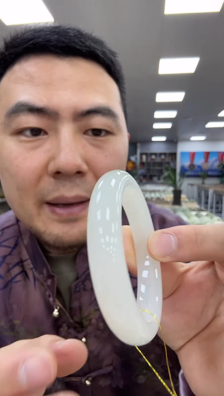 【闪购商品】和田玉手镯未镶嵌53.5   478