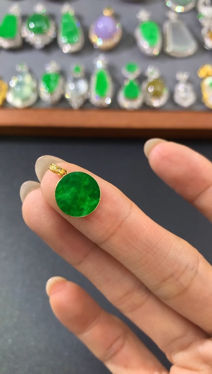 吊坠(不含链)18K金镶嵌翡翠b1