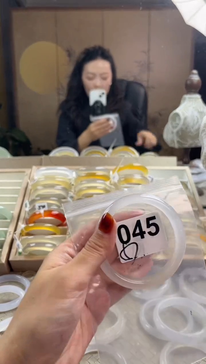 手镯玛瑙/玉髓未镶嵌045