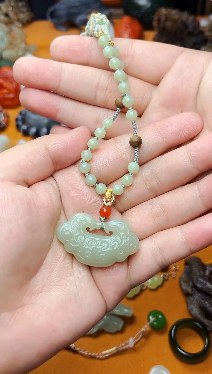 【闪购商品】和田玉颈饰未镶嵌如意锁