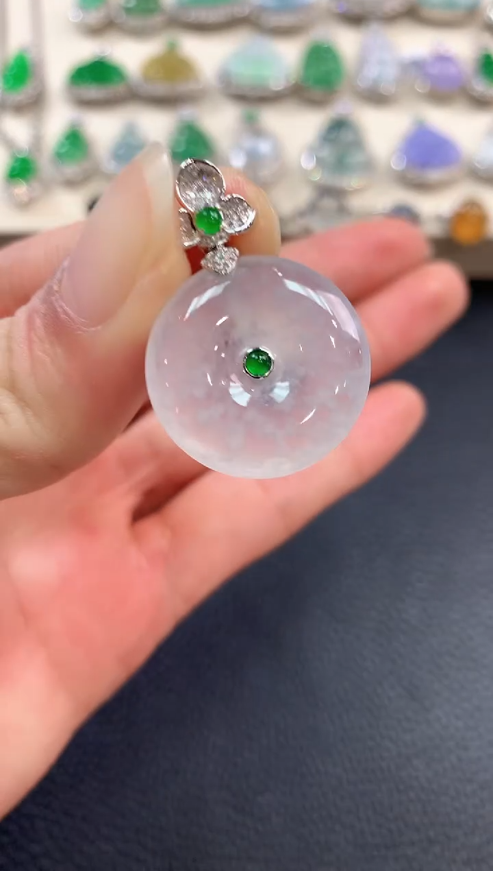 【闪购商品】翡翠吊坠(不含链)18K金镶嵌b70       